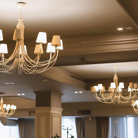 Georg Palace Hotel Tsjernivtsi Eksteriør bilde