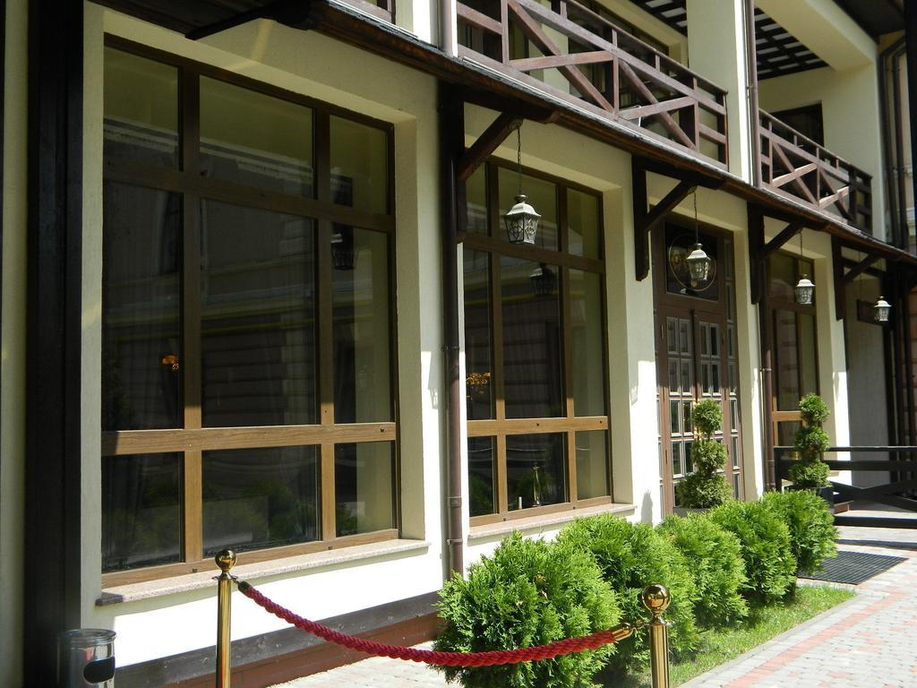 Georg Palace Hotel Tsjernivtsi Eksteriør bilde